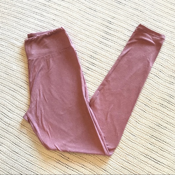 LuLaRoe Pants - LuLaRoe one size purple heathered leggings